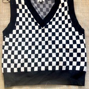 Women’s checkered vest sweater